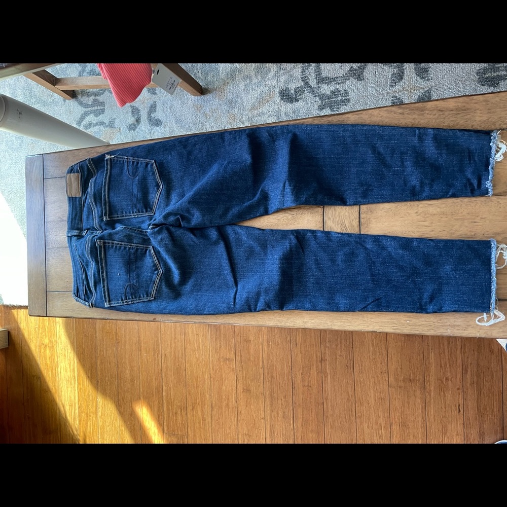 American Eagle cropped jeans